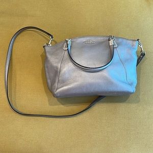 Coach champaign/silver mpurse